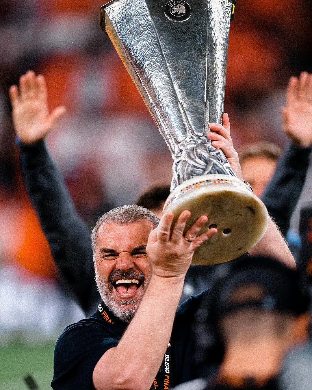 包含欧联赛前走向成谜,塞维利亚豪取连胜,震撼外界,年轻球员得到机会的词条 包含欧联赛前走向成谜,塞维利亚豪取连胜,震撼外界,年轻球员得到机会的词条